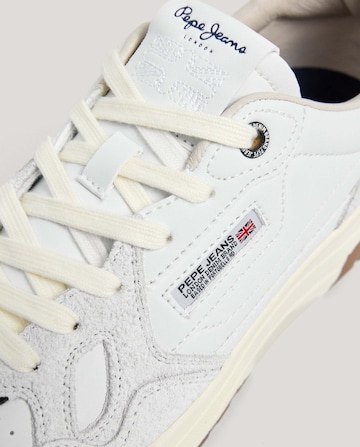 Sneaker bassa 'Chester Medal' di Pepe Jeans in bianco