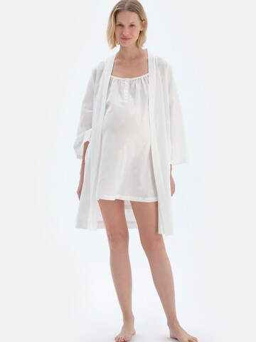 Robe de chambre Dagi en blanc
