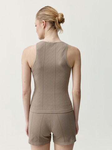 Born Sports top 'Ares' in Grey