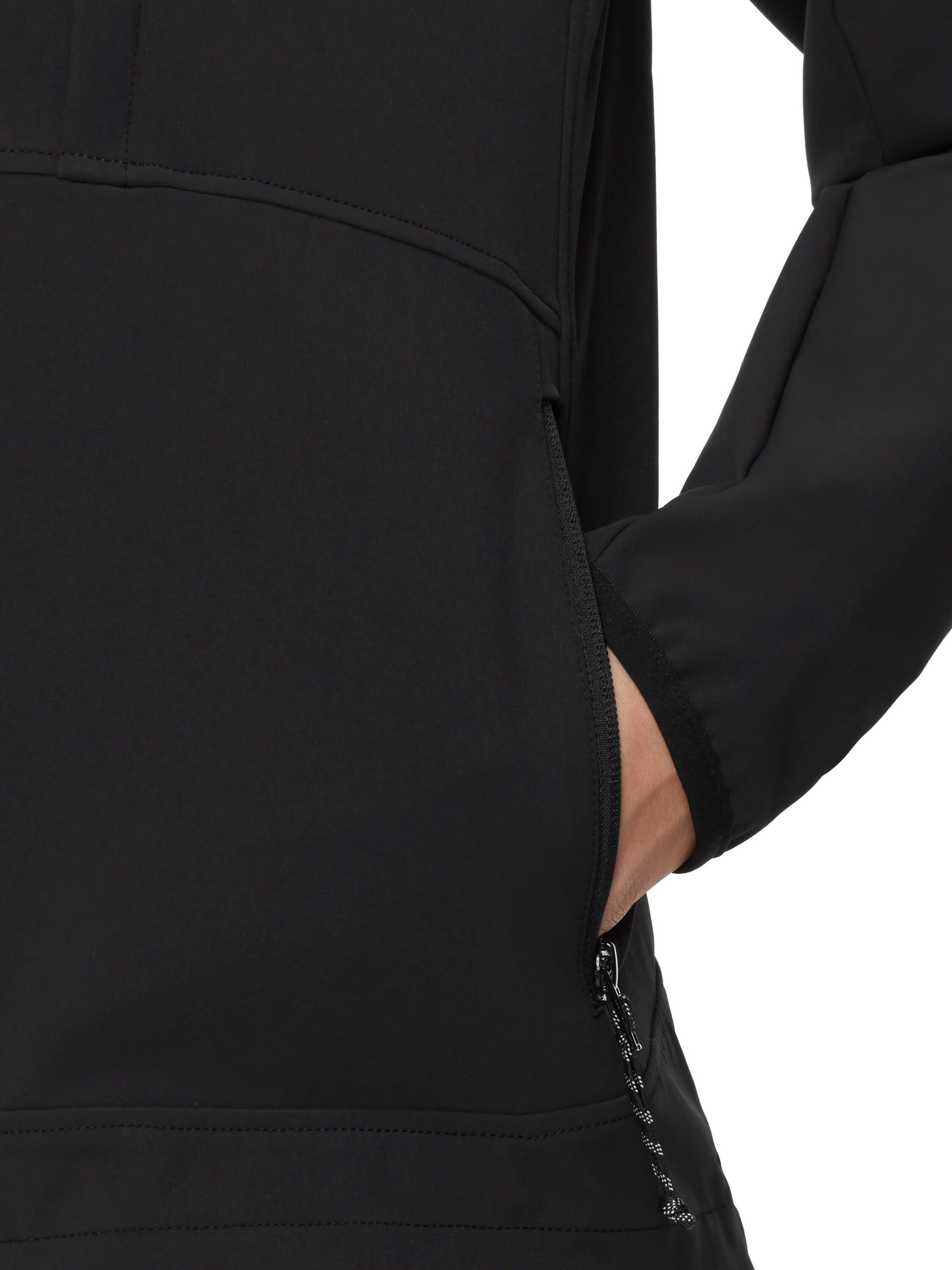 MAMMUT Outdoor Jacket in Black