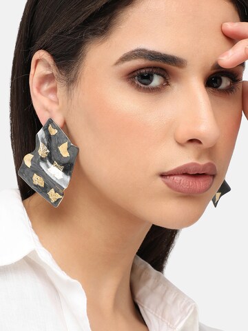 SOHI - Brincos 'Urvi' em preto: frente