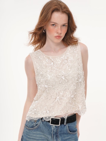 yoligex Top 'Cream Floral Pearl Beaded Rhinestone Mesh Sleeveless Top, Round Neck Scalloped Lace Hem Sheer Vest' in White