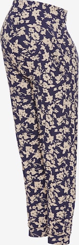 Neun Monate Tapered Pants in Black: front