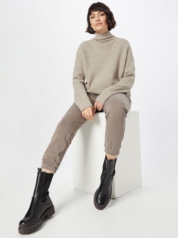 DRYKORN Sweater 'DRYKORN x ABOUT YOU  NEPHELI' in Beige
