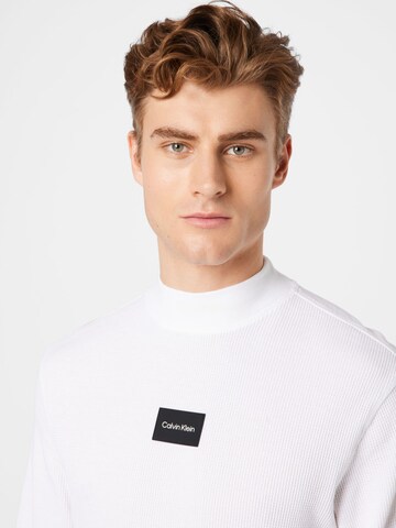Calvin Klein - Camiseta en blanco
