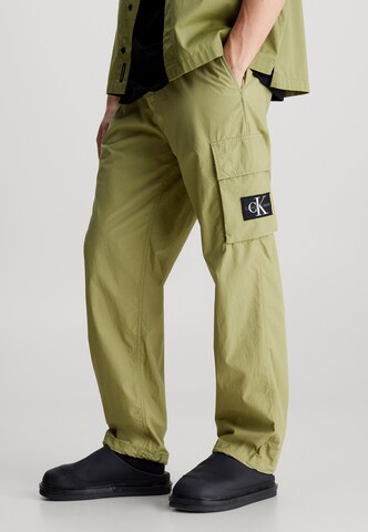 Regular Pantalon cargo Calvin Klein Jeans en vert