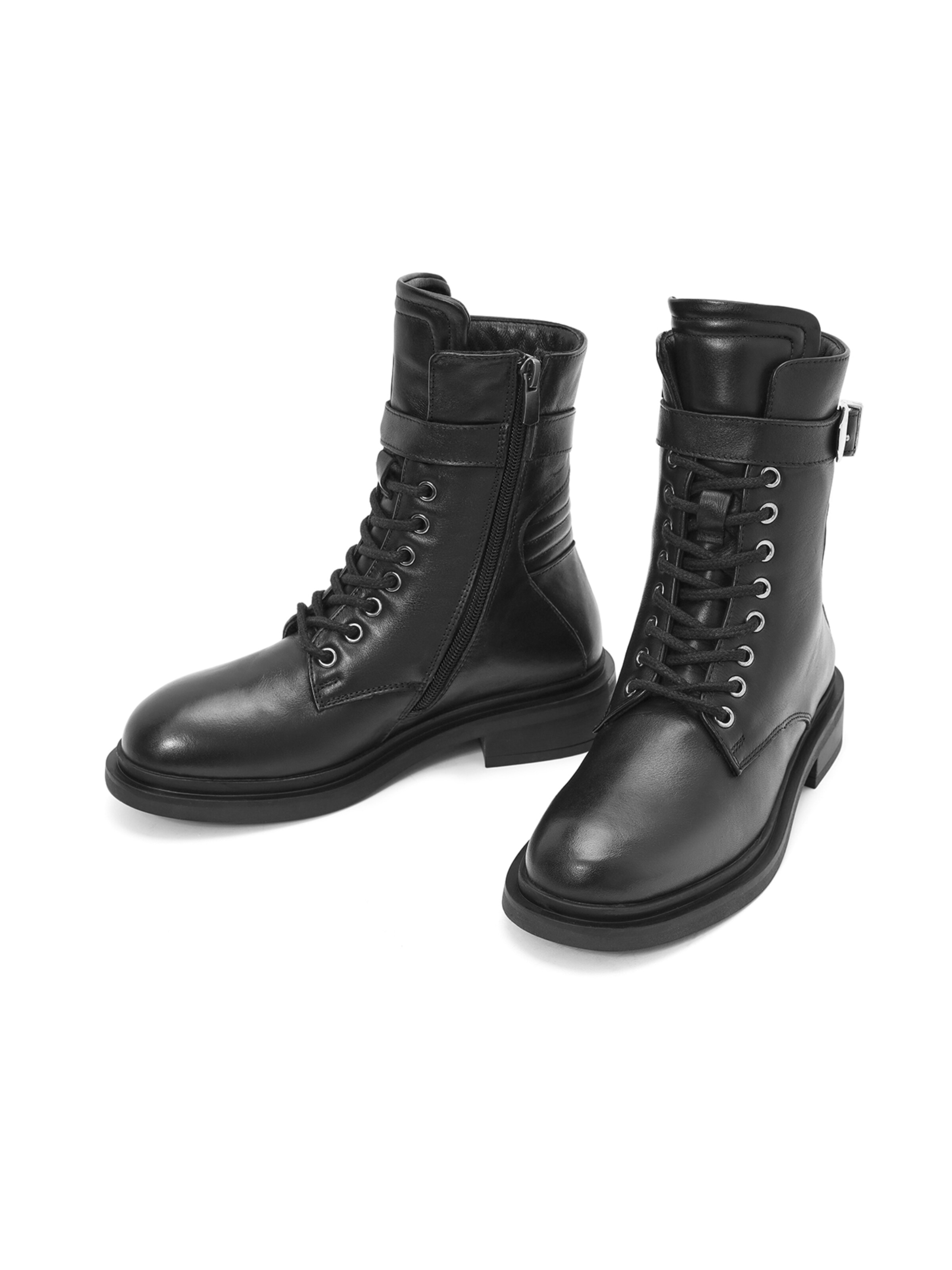 Derimod Lace-up bootie in Black