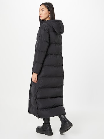 Superdry Zimní kabát 'Duvet' – černá