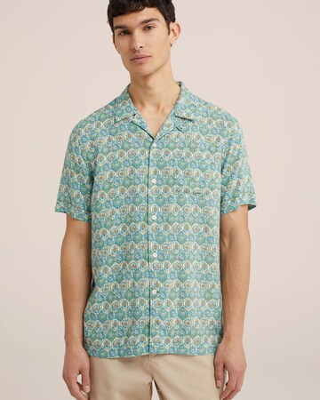 WE Fashion Regular fit Button Up Shirt in Green: front