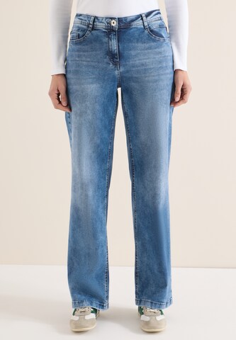 STREET ONE Loose fit Jeans in Blue: front
