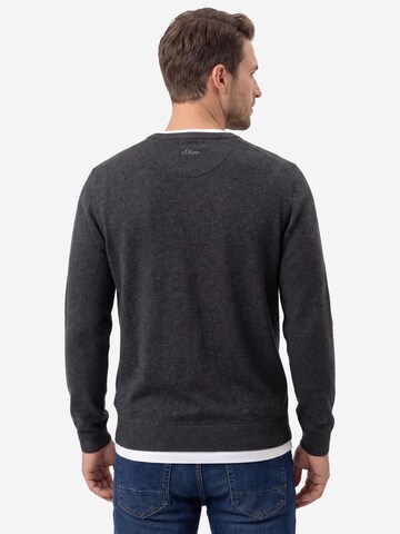 s.Oliver Pullover 'Basic'‌ in Grau