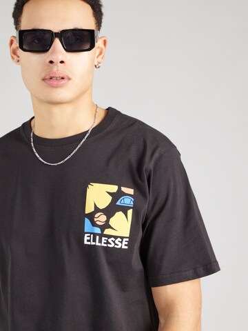 Tricou 'Impronta' de la ELLESSE pe negru