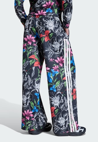 ADIDAS SPORTSWEAR Loosefit Sportovní kalhoty 'ADIDAS X FARM RIO HOUSE OF TIRO' – černá