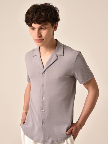 T-Shirt Antioch en gris
