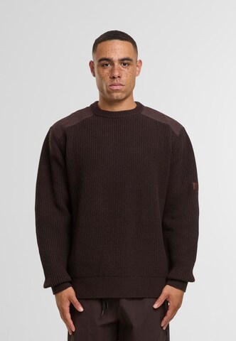 HALO Pullover in Braun: Vorderseite