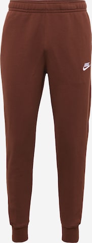 Pantalon 'Club Fleece' Nike Sportswear en marron : devant