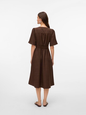 Robe-chemise 'VMMelaney' VERO MODA en marron