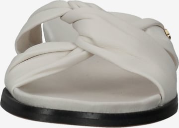 Fred de la BretoniÈre Mules in White