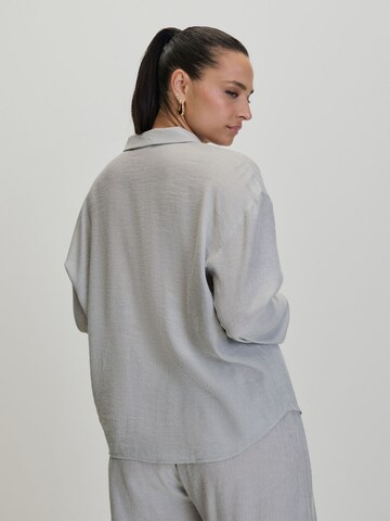 Camicia da donna di AMI ALY in grigio