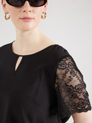Vero Moda Curve - Blusa 'VMCRusk' en negro