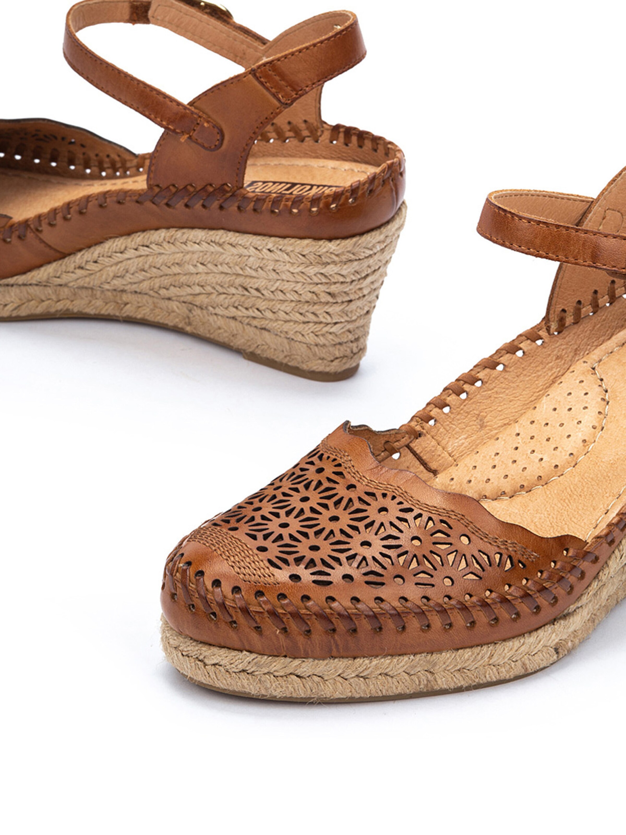 PIKOLINOS Remmisandaalit 'Vila' värissä ruskea