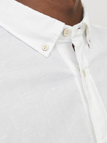 Coupe regular Chemise 'Summer' JACK & JONES en blanc