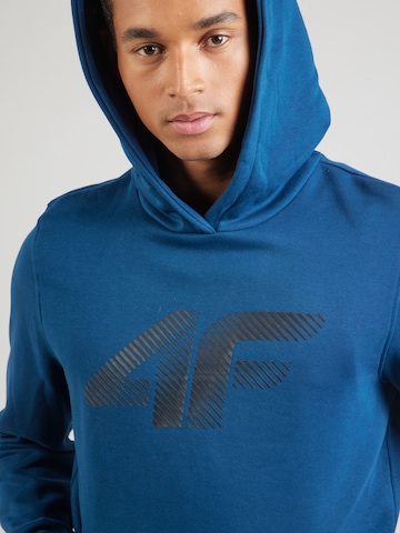 Hanorac sport de la 4F pe albastru