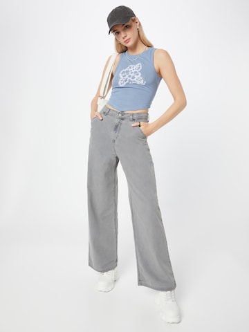 Top 'YOU MATTER' di BDG Urban Outfitters in blu