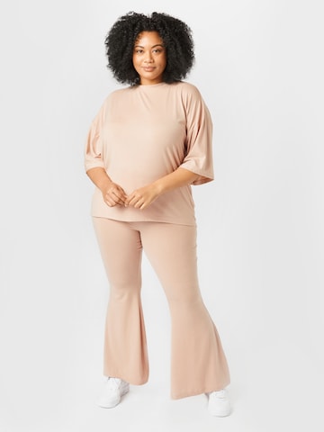 Missguided Plus Joggedress i beige: forside