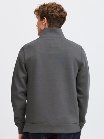 Casual Friday - Sweatshirt 'Sebastian' em cinzento