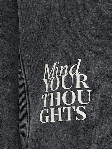 ONLY Sweatshirt 'nelly' in Grey