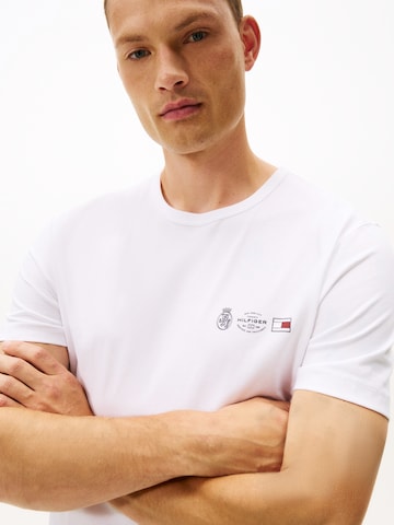 TOMMY HILFIGER Футболка в Белый