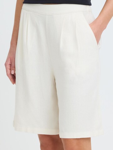 regular Pantaloni ' OXNInna Linen Mix Bermuda ' di Oxmo in bianco