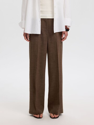 SELECTED Wide leg Pleated Pants in Brown: front