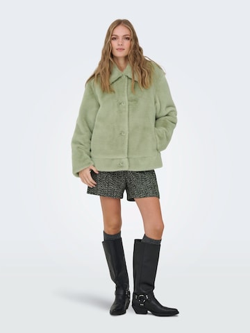 Veste mi-saison 'ONLMEAGAN' ONLY en vert