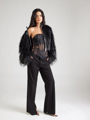 Corsete 'Chalice' de la Hunkemöller pe negru