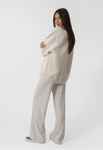 OH APRIL Sweatshirt in Beige