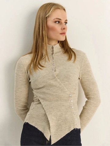 Pullover di Bianco Lucci in beige