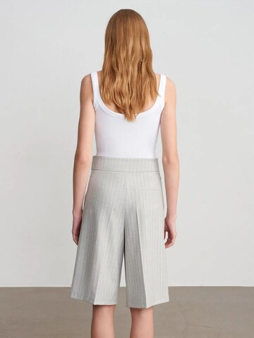 Dilvin Wide Leg Shorts in Grau