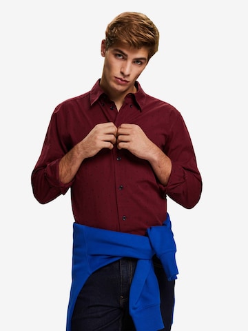 ESPRIT Slim fit Button Up Shirt in Red: front