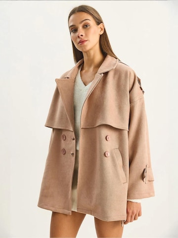 Bianco Lucci Tussenmantel in Beige