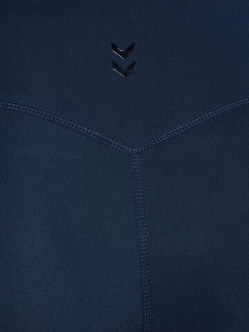 Hummel Regular Sportshorts in Blau