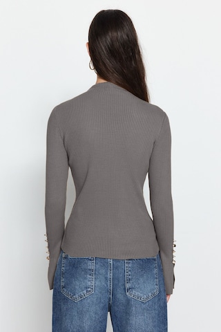 Trendyol Pullover in Grau