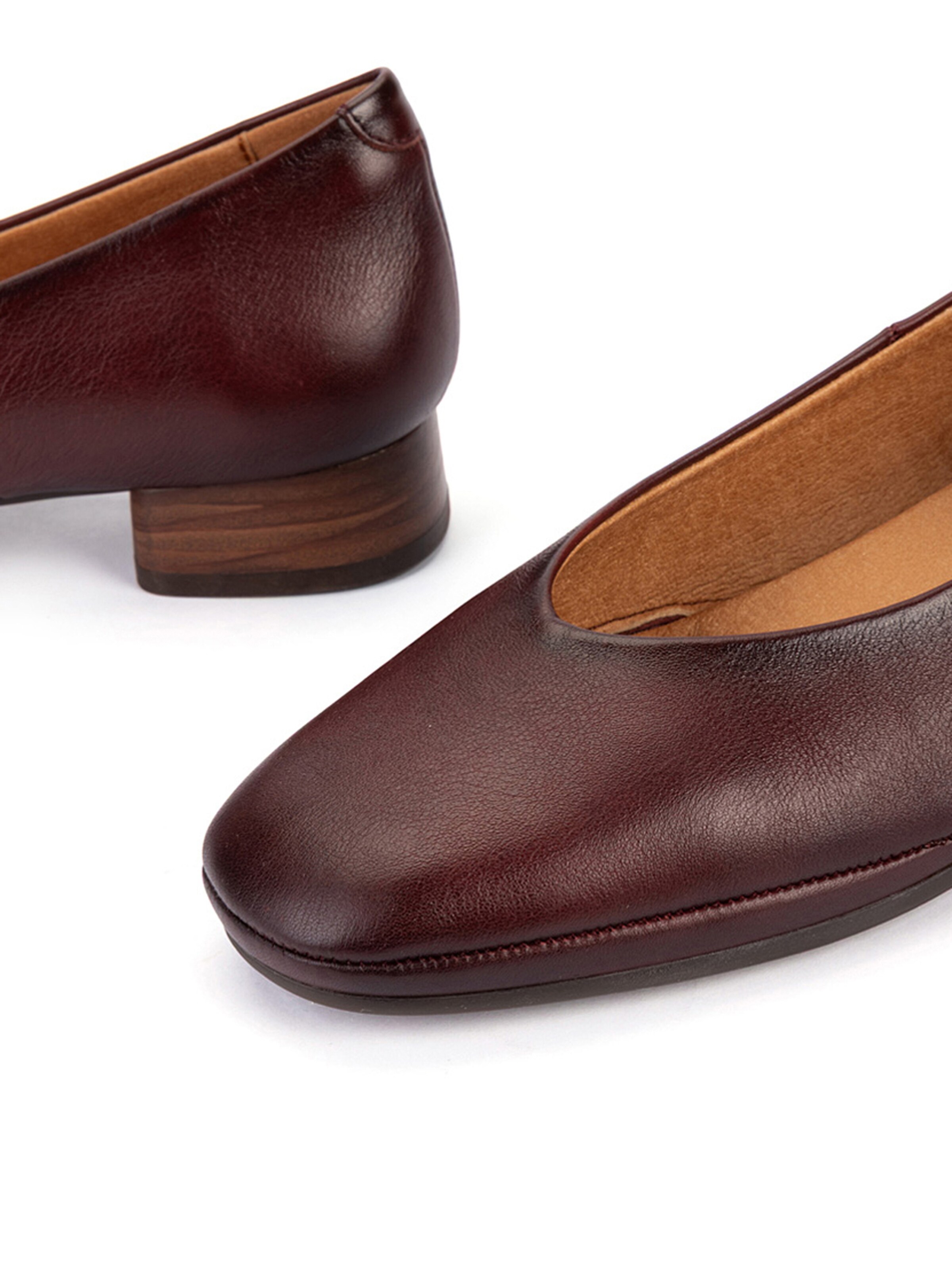 PIKOLINOS - Sapatos de salto em castanho