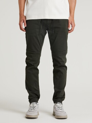 Pantalon cargo ' Resa.L Thor ' CHASIN' en vert : devant