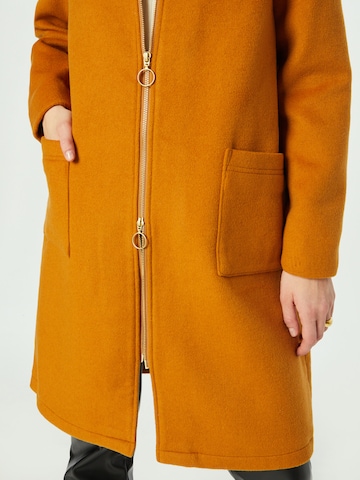 Palton de primăvară-toamnă 'KATERINA' de la SKFK pe portocaliu