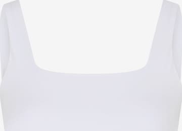 Top ' Tommy ' di Girlfriend Collective in bianco: frontale