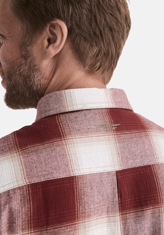 Coupe regular Chemise 'Harry' Hero en rouge