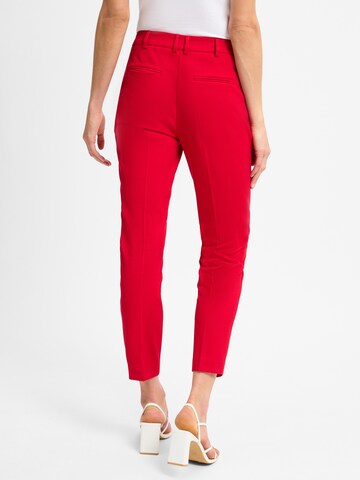 Coupe slim Pantalon à pince Marie Lund en rouge