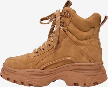 BUFFALO - Bota com atacadores 'Venom' em castanho: frente